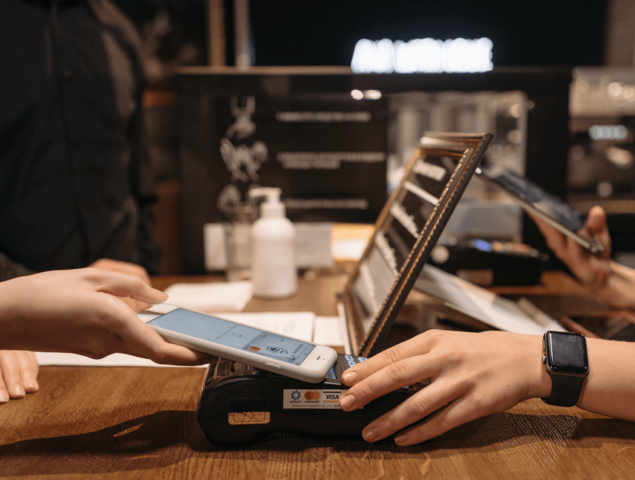 Hub płatniczy w chmurze (Cloud EFT) – jak obsłużyć 1 miliard transakcji bez przestojów?